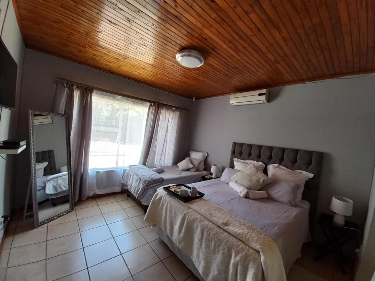ניוקאסל Meyiwa Guest Palace מראה חיצוני תמונה